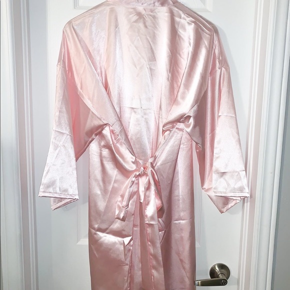 Silk Robe - Picture 4 of 6